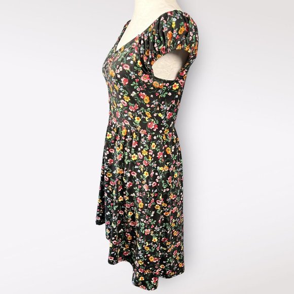 Women's Black Floral Hi Low Off Shoulder Dress Size Medium - Picture 6 of 8